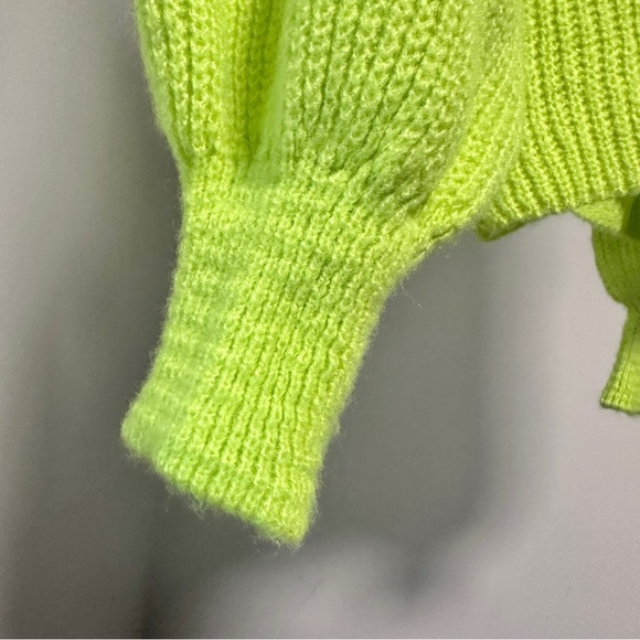 Maeve Betty Puff-Sleeved Neon Lime Green Chunky Mock Neck Sweater Size Medium - Picture 7 of 16